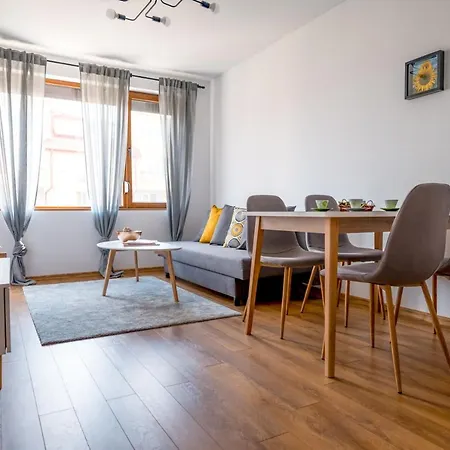 Διαμέρισμα View With 2 Bedrooms And Free Garage Μπλαγκόεβγκραντ